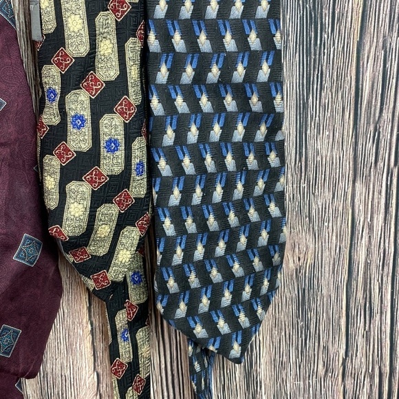 Men’s Ties - Picture 2 of 10